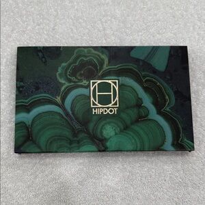 HIPDOT Emerald Green Eyeshadow Palette